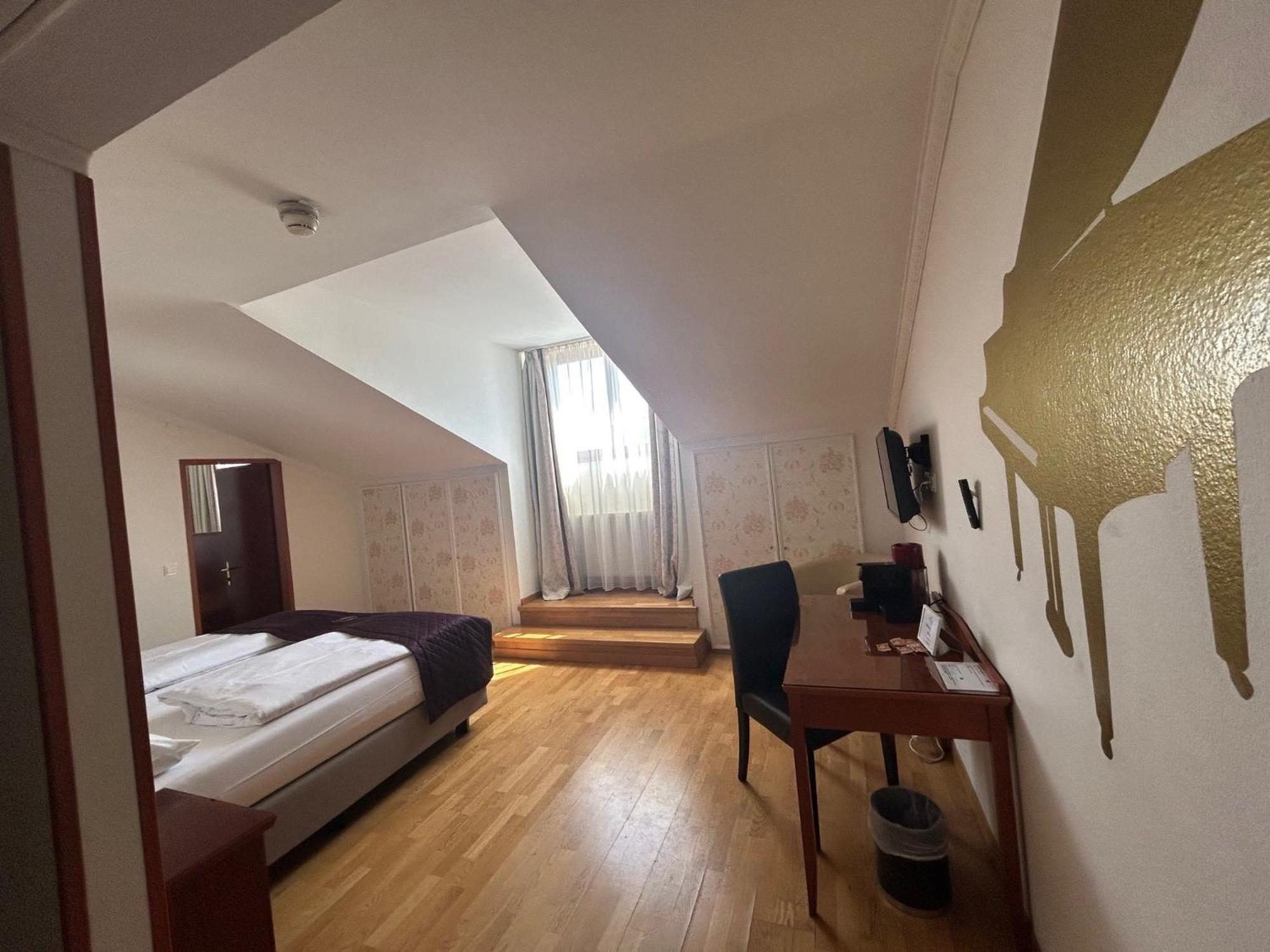 Am Schubertring 4* Wiedeń