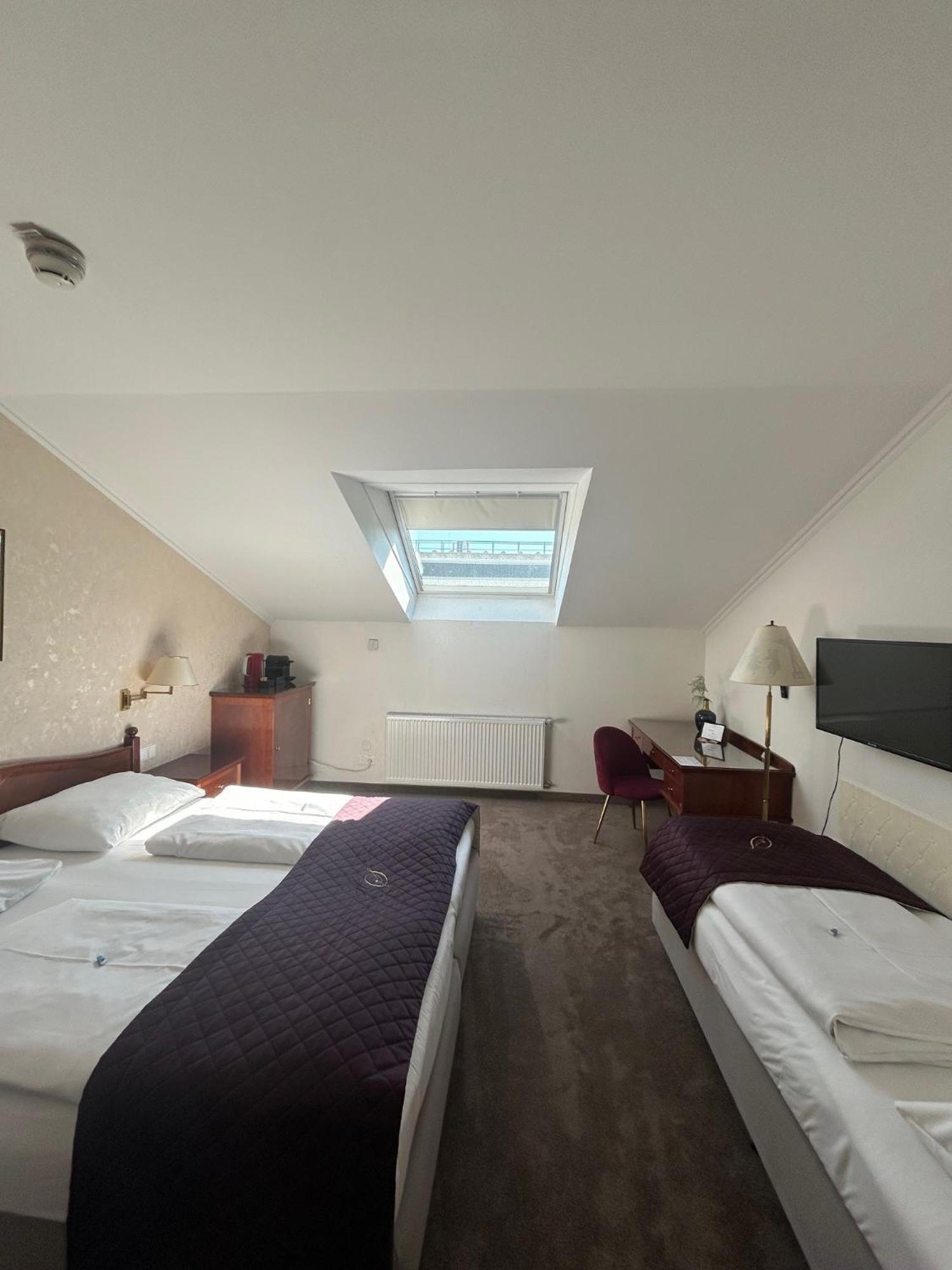 Am Schubertring Hotel Wiedeń